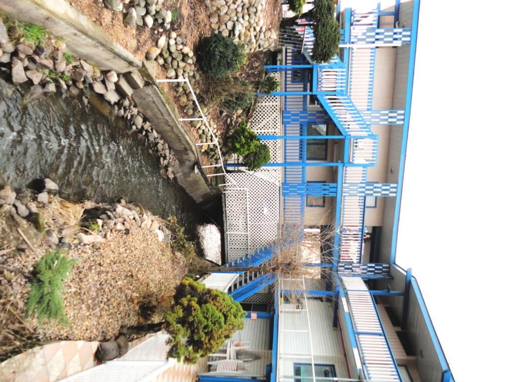 Blue Stream Motel Vernon Luaran gambar